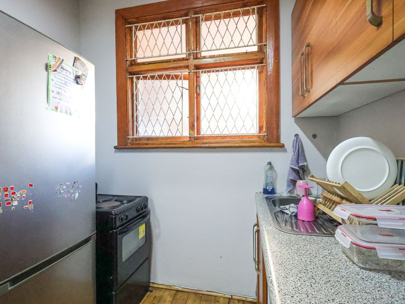 Neat One Bedroom Apartment close to amenities - Photo 9