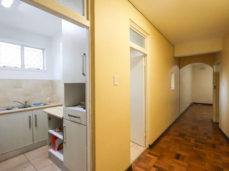 One Bedroom Apartment close to amenities - Photo 5