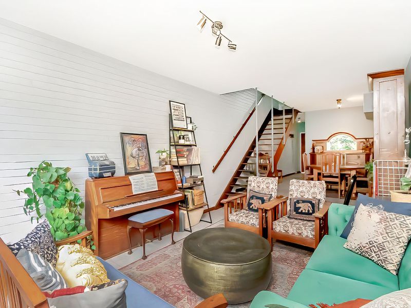 2 Bedroom Duplex in Darrenwood - Photo 2