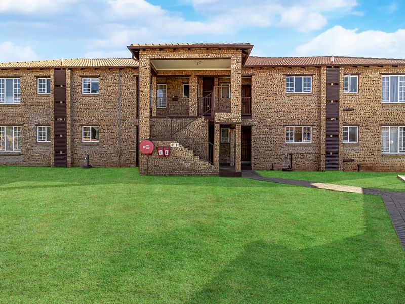 2 Bedroom 2 Bathroom Ground Floor Apartment for sale in Midrand - Photo 9