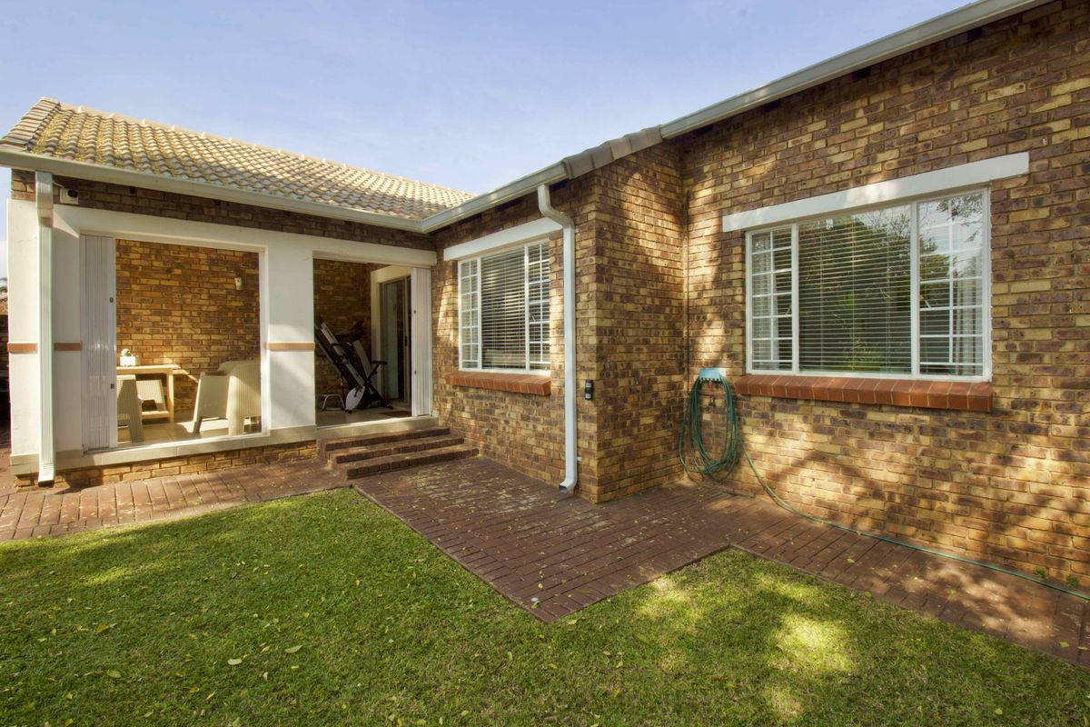 3 Bedroom townhouse in Centurion - Photo 5