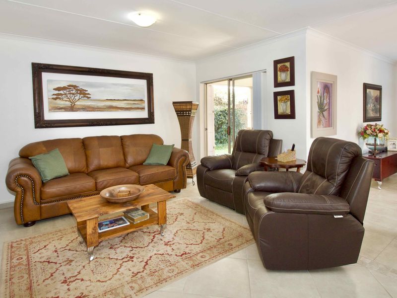 3 Bedroom townhouse in Centurion - Photo 10