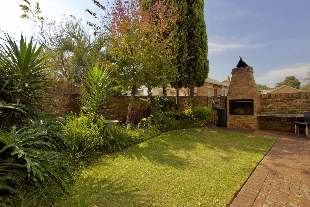 3 Bedroom townhouse in Centurion - Photo 4