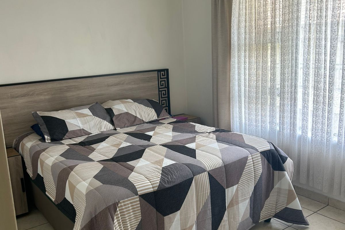 Cozy lock up and go living in Parklands estate! - Photo 5