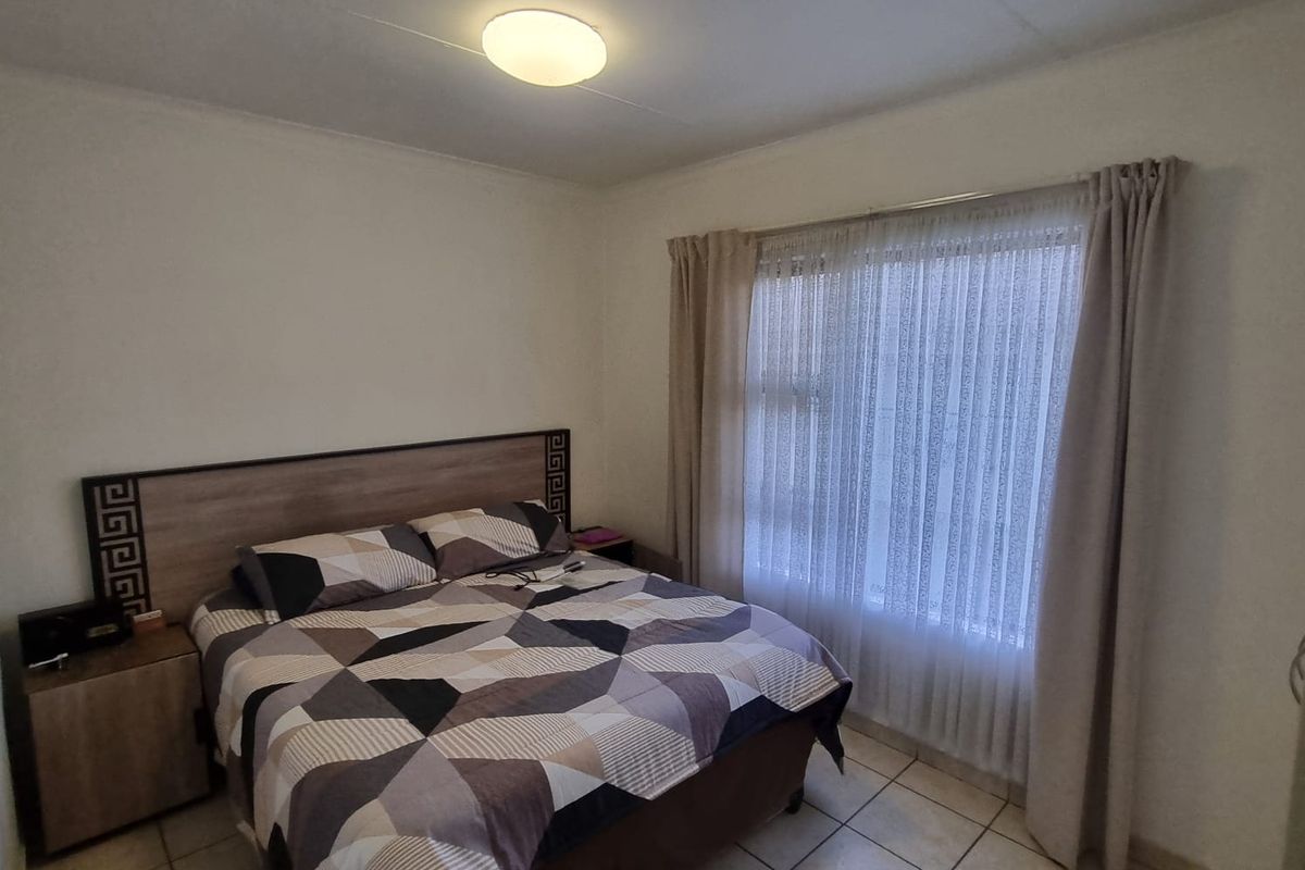 Cozy lock up and go living in Parklands estate! - Photo 4