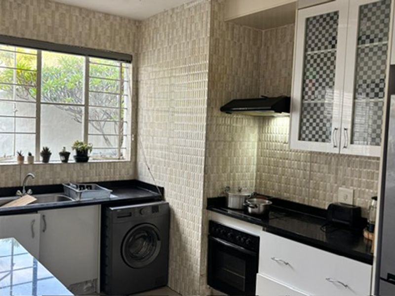 BRAMLEY PARK SANDTON - Photo 9