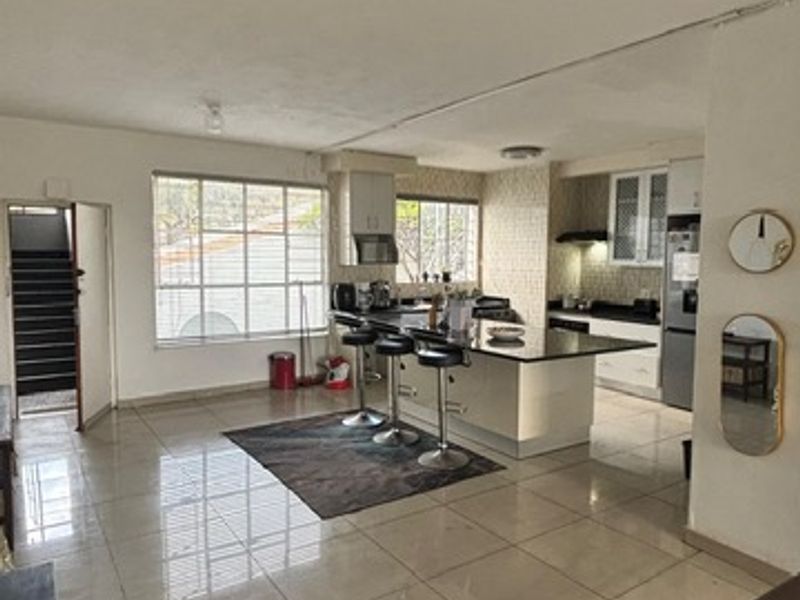 BRAMLEY PARK SANDTON - Photo 4