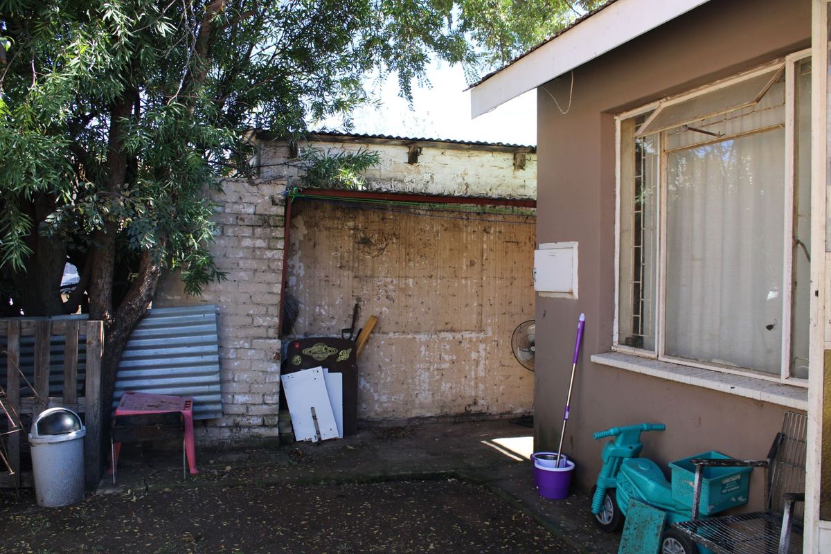 Rare Investment Gem in Nigel - Photo 3