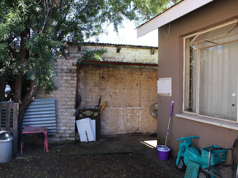 Rare Investment Gem in Nigel - Photo 3