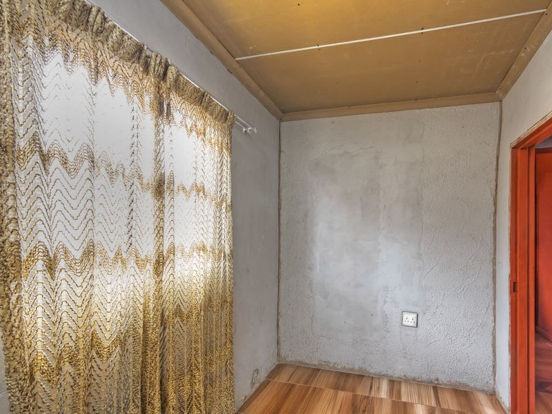 3 bedroom, 1 bathroom home - Photo 7
