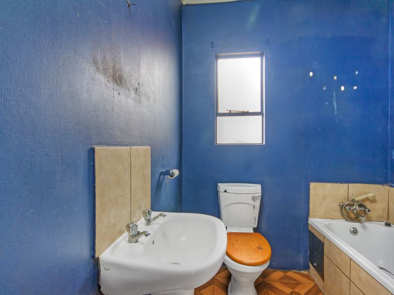 3 bedroom, 1 bathroom home - Photo 10