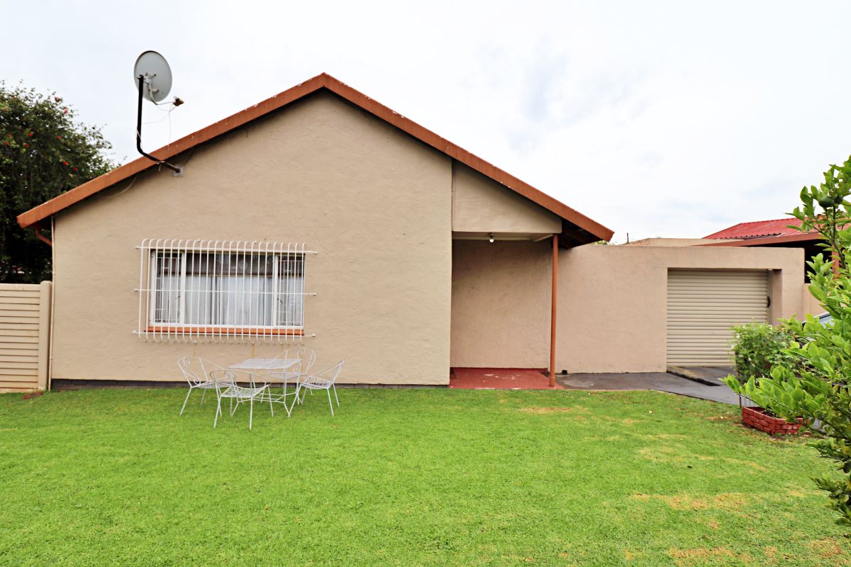 Home for Sale: Klopperpark Gem - Photo 2