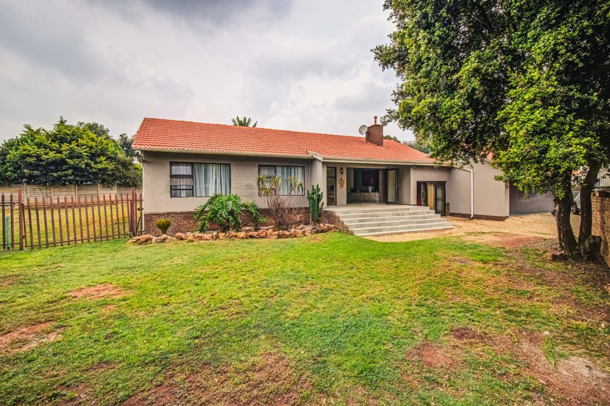 Modern Family Home in Edenvale! 🏠 - Photo 3