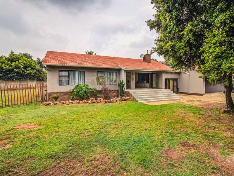 Modern Family Home in Edenvale! 🏠 - Photo 3
