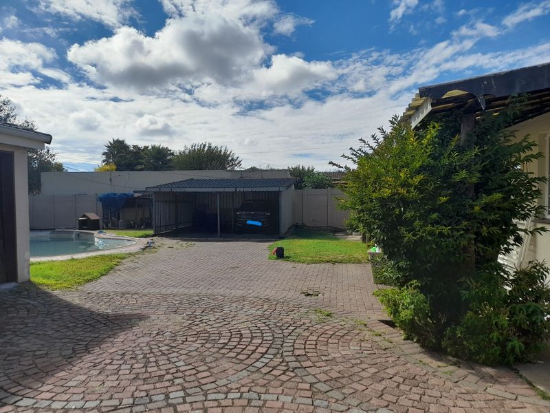 Freestanding For Sale In Johannesburg - Photo 7