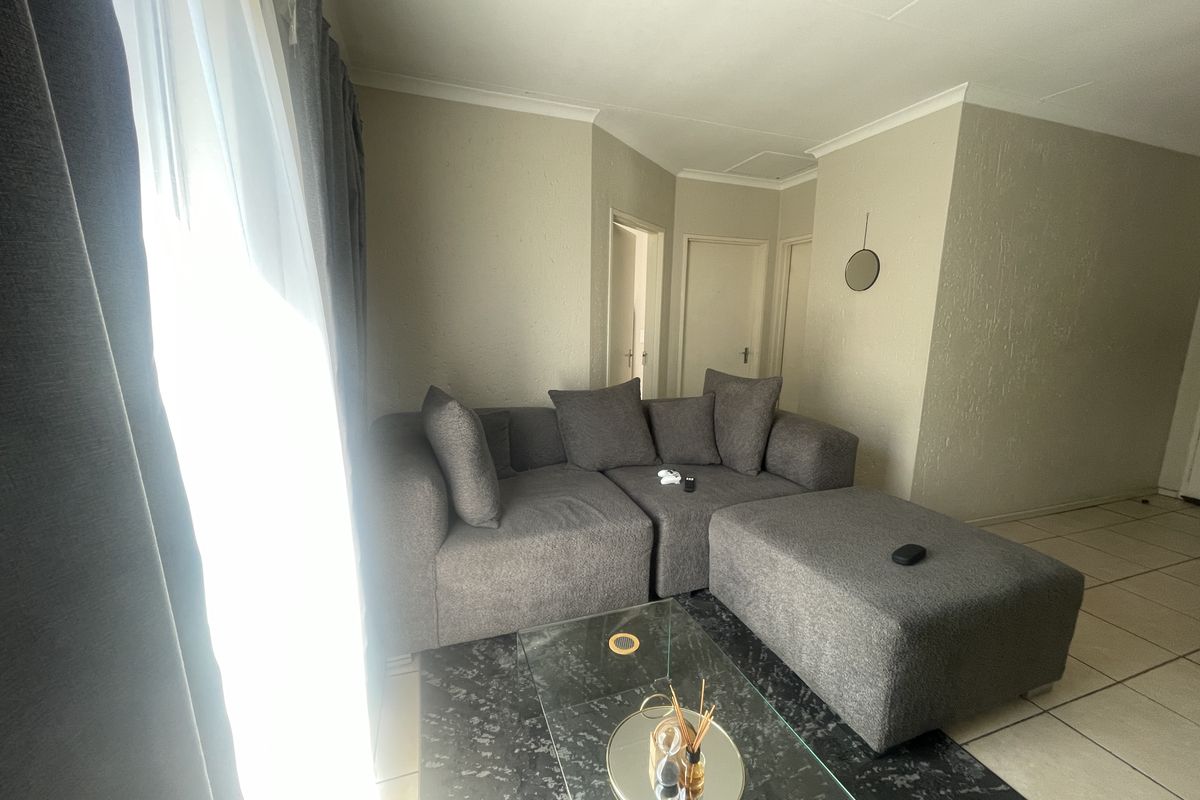 Modern Comfort Meets Everyday Convenience - Photo 5