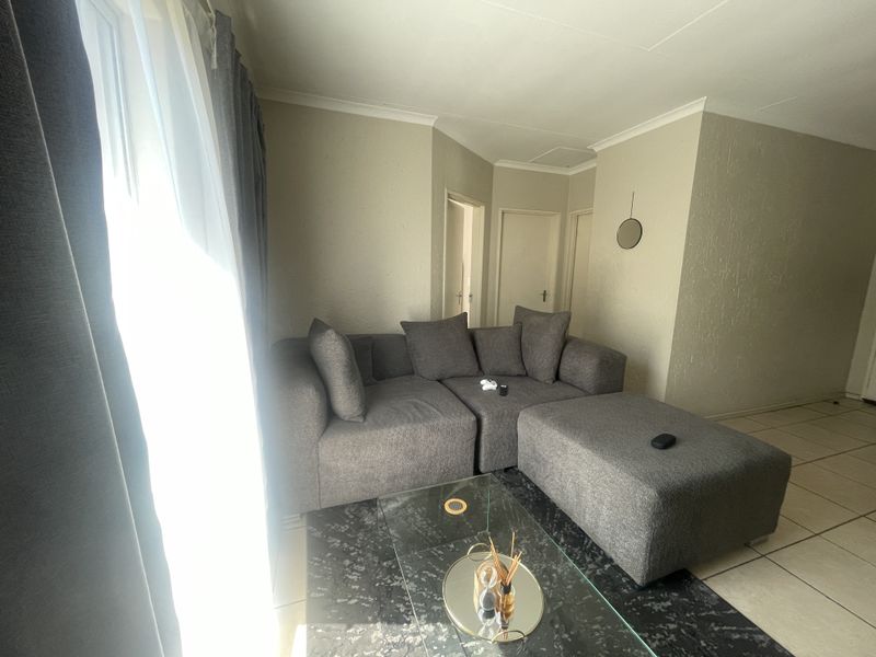 Modern Comfort Meets Everyday Convenience - Photo 5