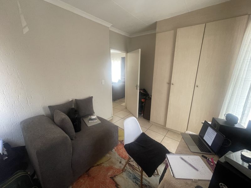 Modern Comfort Meets Everyday Convenience - Photo 8