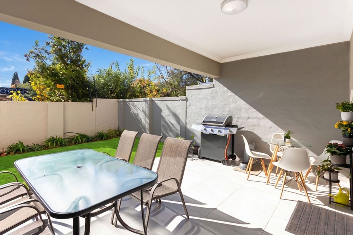 2 Bedroom 2 Bathroom apartment in Morningside Manor - Photo 3