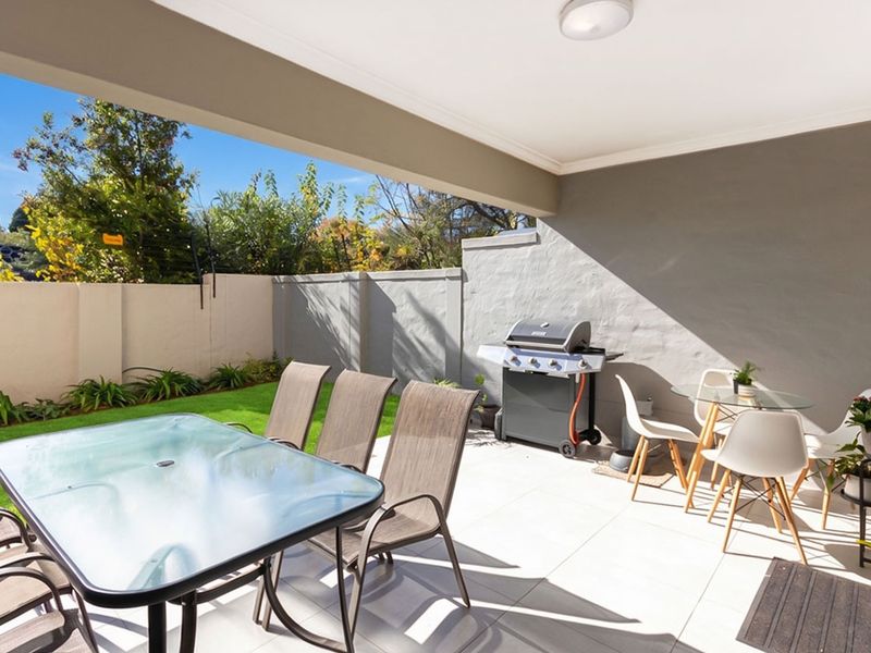 2 Bedroom 2 Bathroom apartment in Morningside Manor - Photo 3
