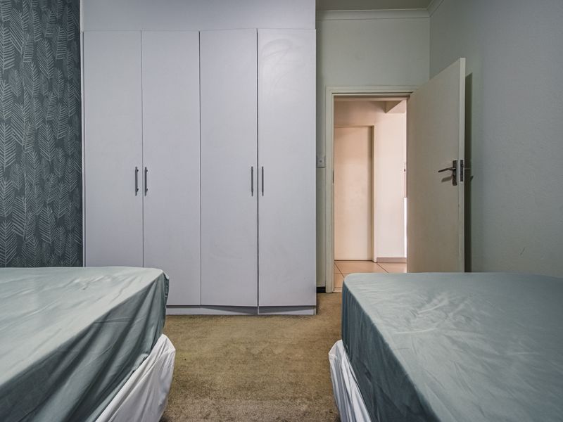 Refined Elegance Meets Modern Lifestyle - Photo 10