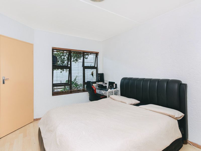 1 Bedroom Apartment in Auckland Park - Photo 10
