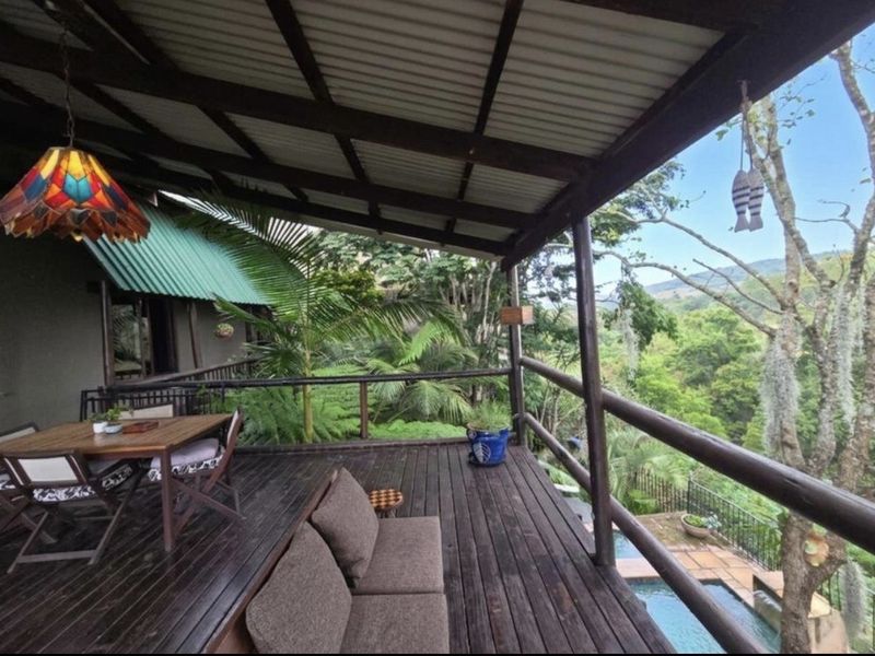 Tranquil Family Retreat with Scenic Views, Pool & Exceptional Space - Photo 3