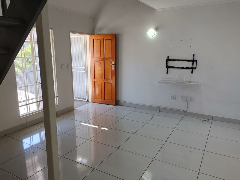 Priced to Sell! - Photo 3