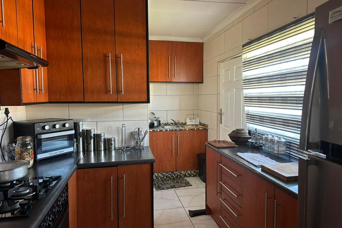 Home for sale in Klopperpark - Photo 2