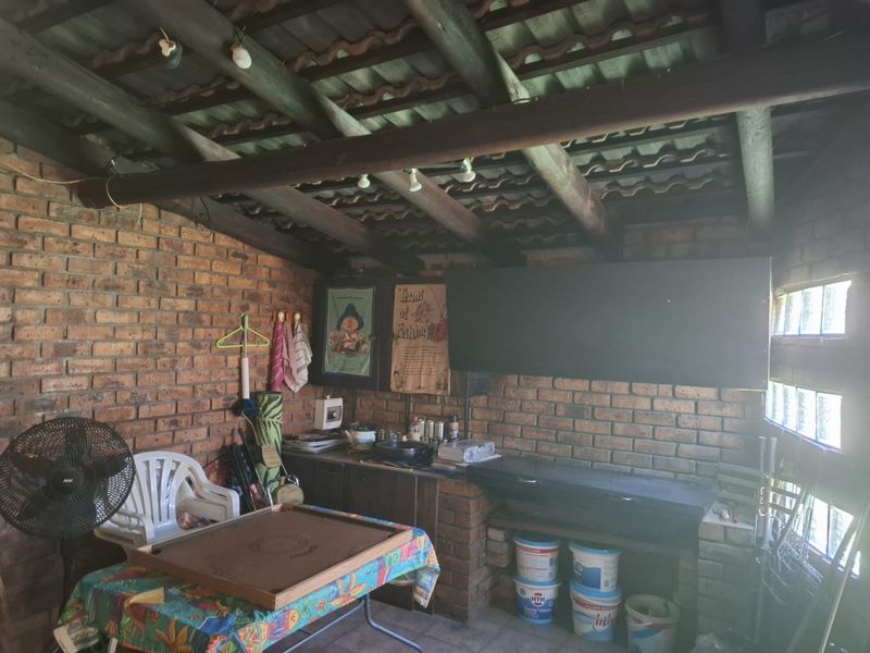 Spacious Family Home for Sale – Eastleigh, Edenvale - Photo 9