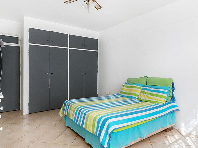 2 bedroom, 1.5 bathroom - Photo 8