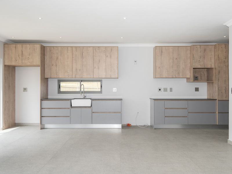 New Double Storey Home in Chardon Village - Photo 10