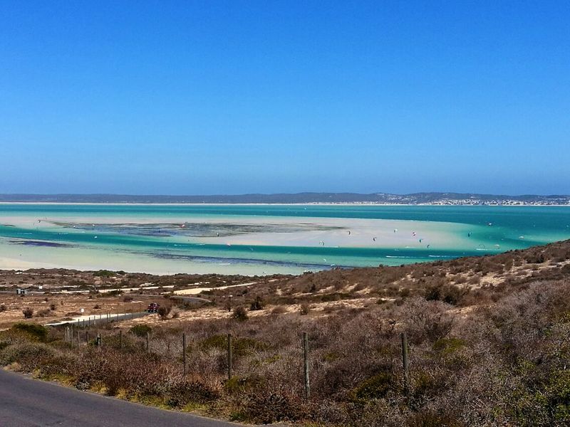 Spacious 3.5 Bedroom home in Langebaan —perfect for coastal getaways or long term investment! - Photo 3