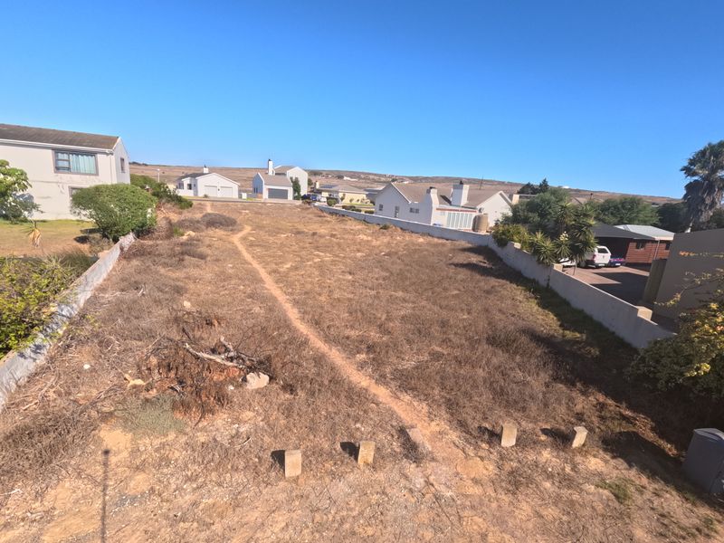 Rare Find!    Vacant land  NOW SELLING  in the highly sought-after Country Club, Langebaan! - Photo 4