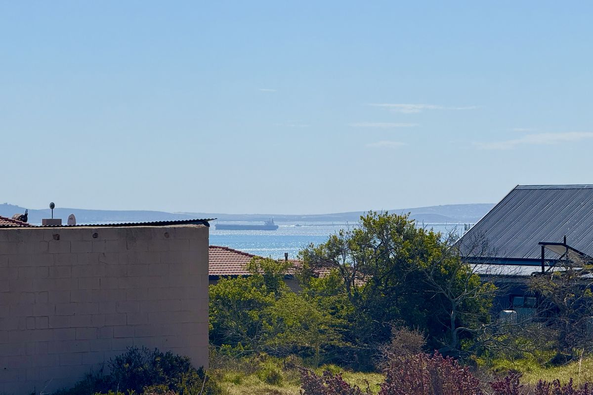 Vacant Plot for Sale___  Prime Opportunity: Build Your Dream Home with Stunning Lagoon Views - Photo 5