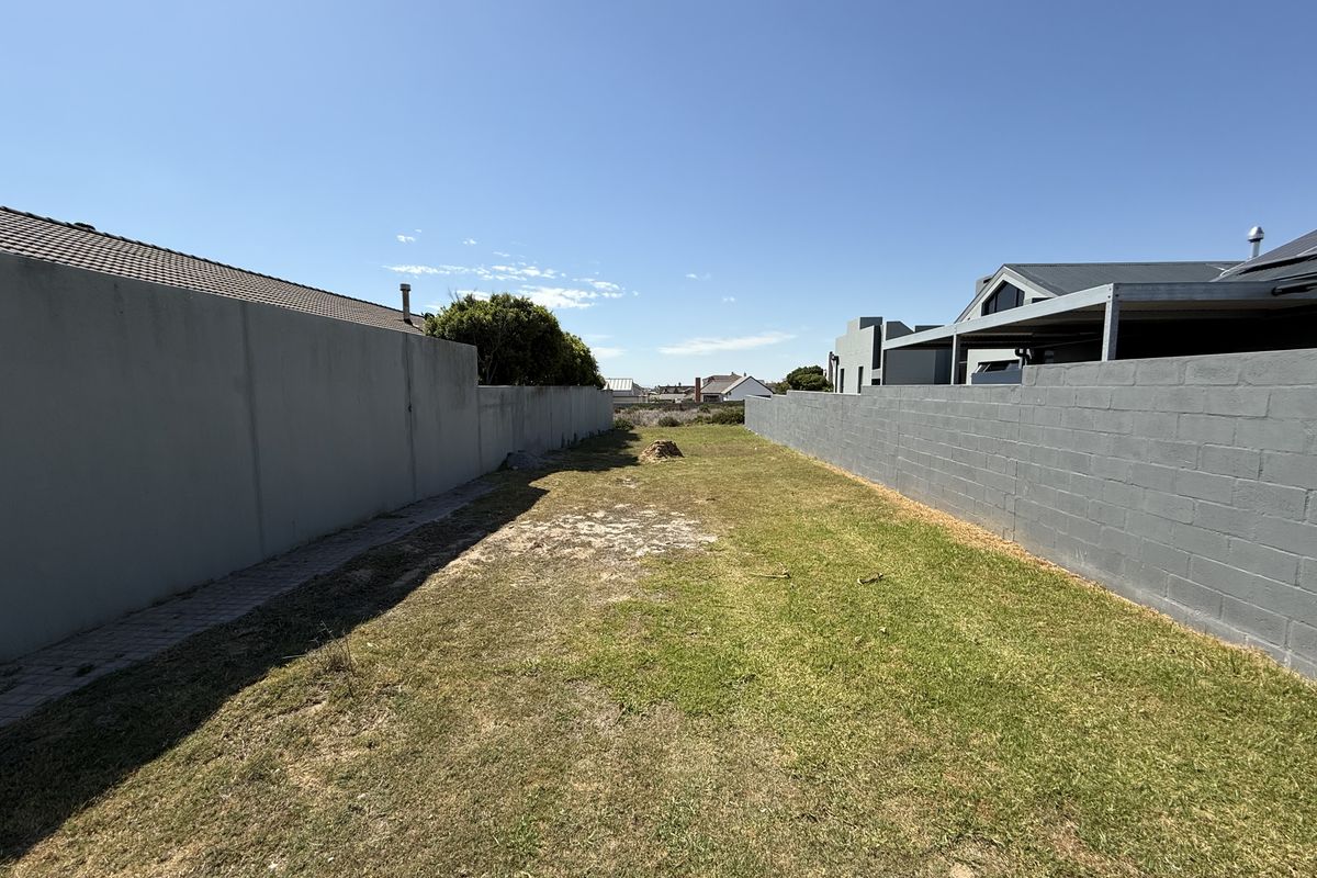 Vacant Plot for Sale___  Prime Opportunity: Build Your Dream Home with Stunning Lagoon Views - Photo 4