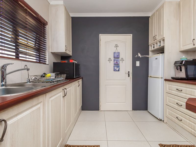 House For Sale In Langebaan - Photo 4