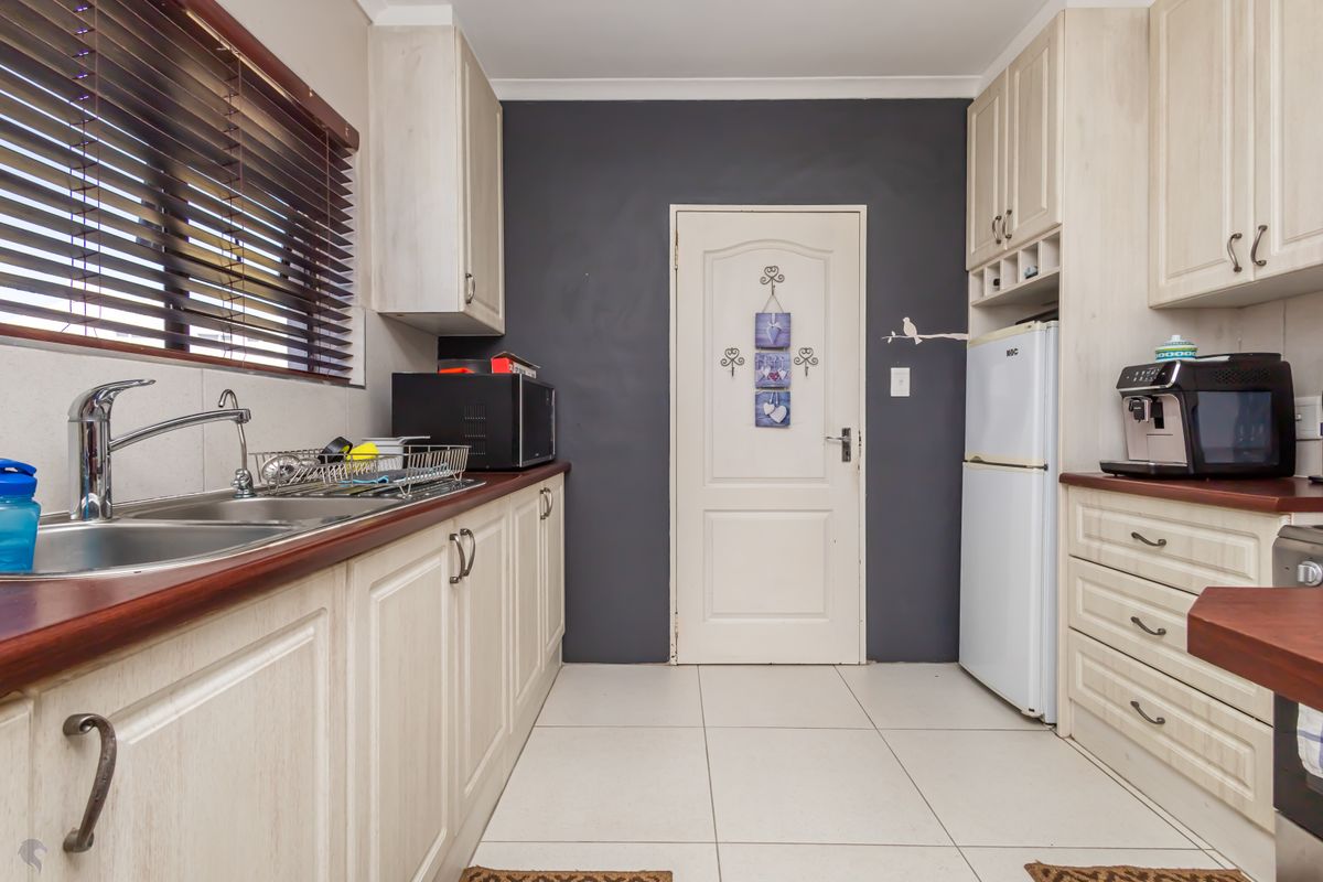 House For Sale In Langebaan - Photo 4