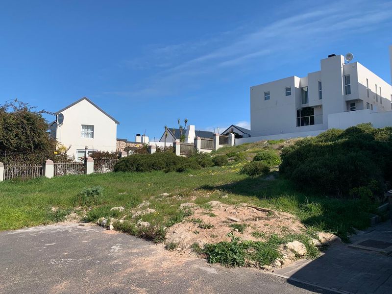 Limited  Release For Sale:   Prime Vacant Land in Langebaan,  Waterfront Estate. - Photo 6