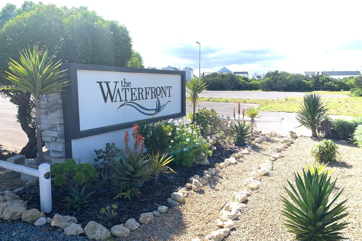 Limited  Release For Sale:   Prime Vacant Land in Langebaan,  Waterfront Estate. - Photo 2