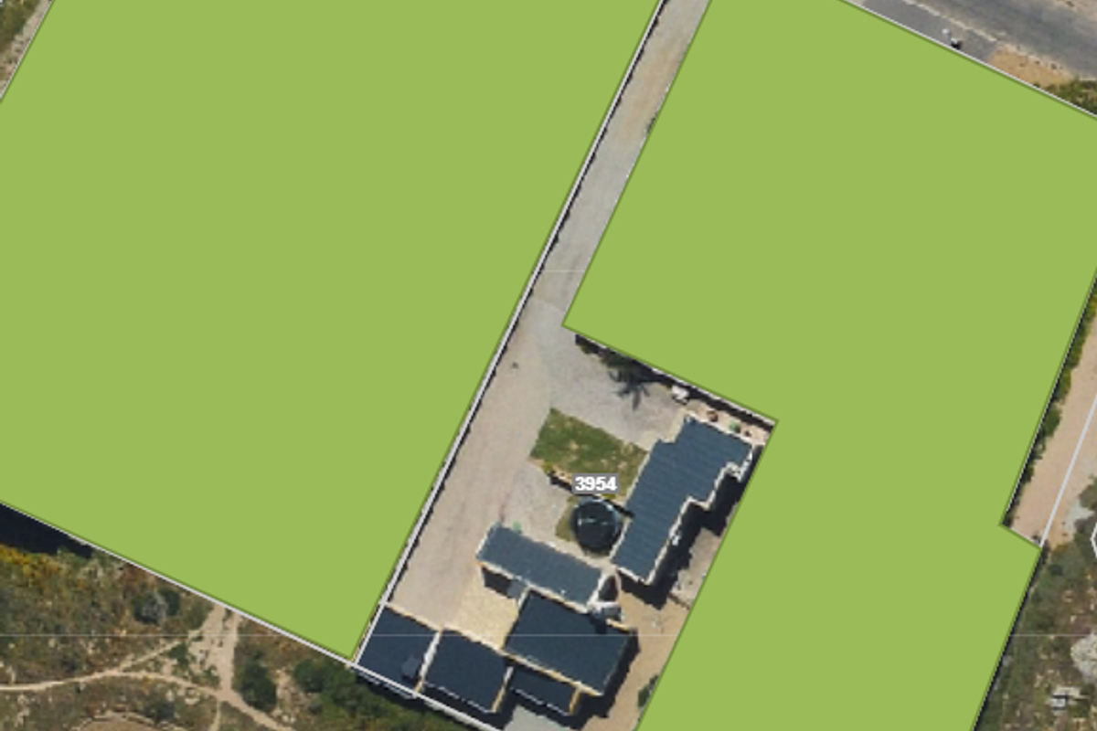 Rare Gem:    Single Story Dual-Living Family Home with Income Potential – Myburgh Park, Langebaan - Photo 2