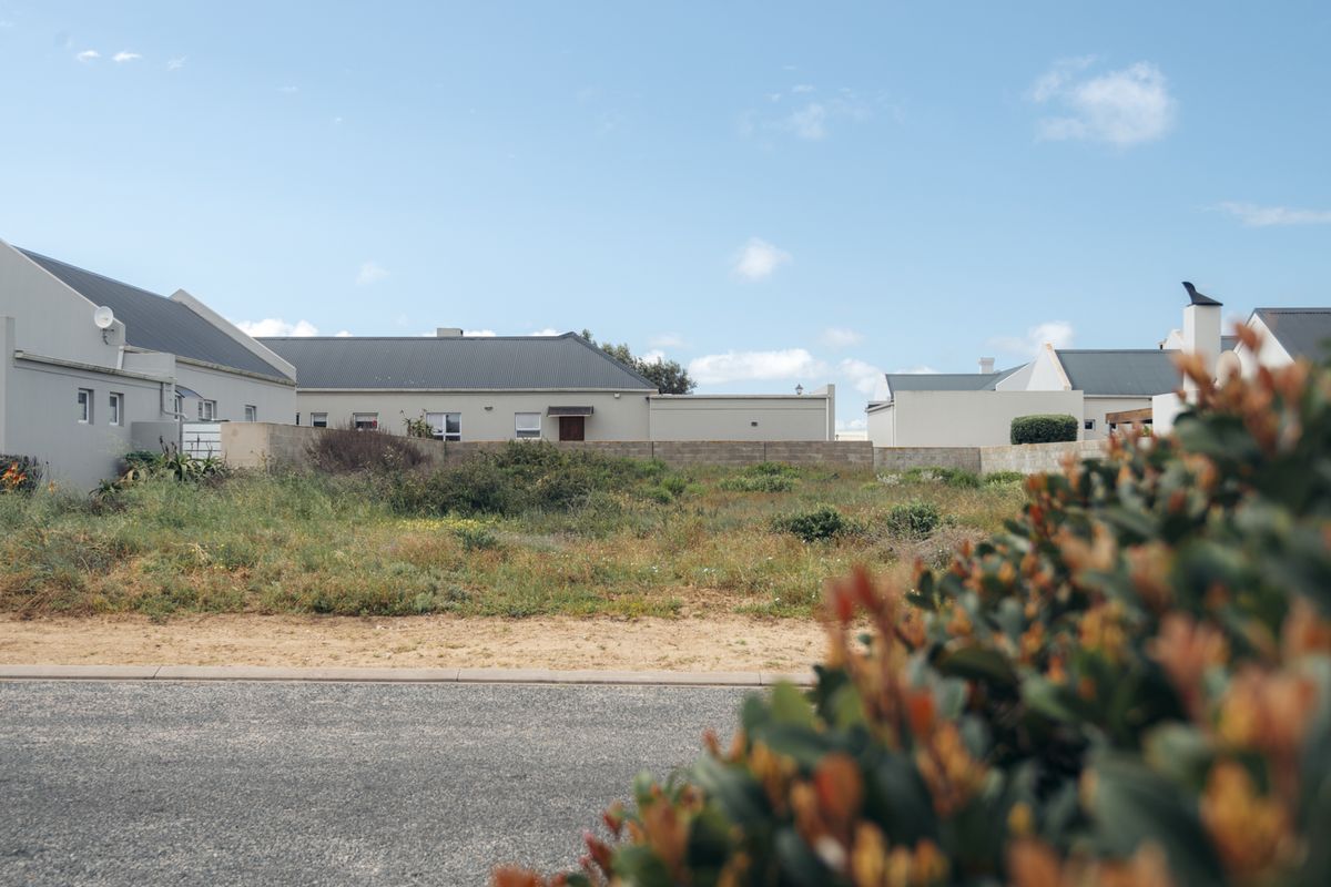 Peaceful living with beach and amenities just minutes away. - Photo 5