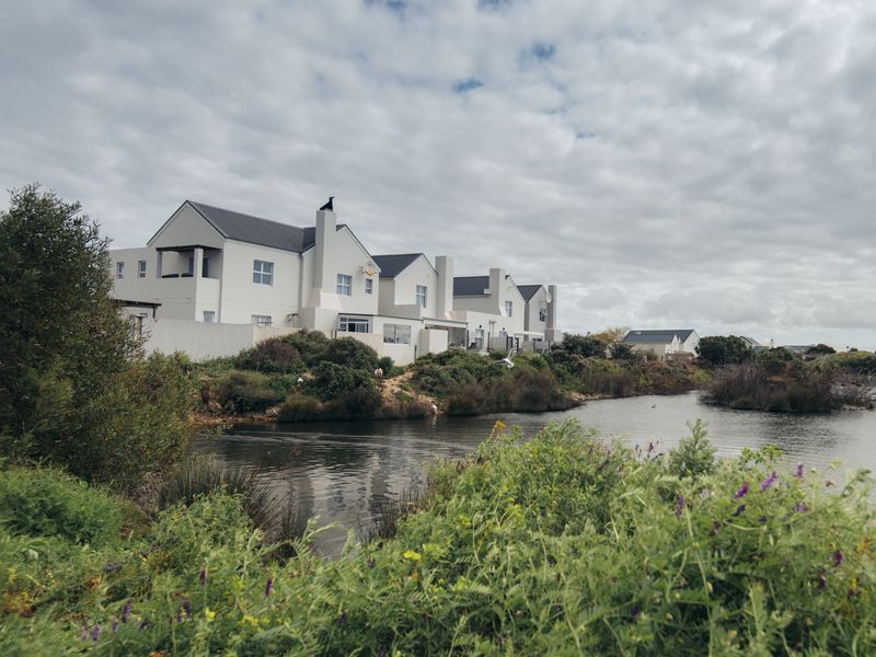 Peaceful living with beach and amenities just minutes away. - Photo 8