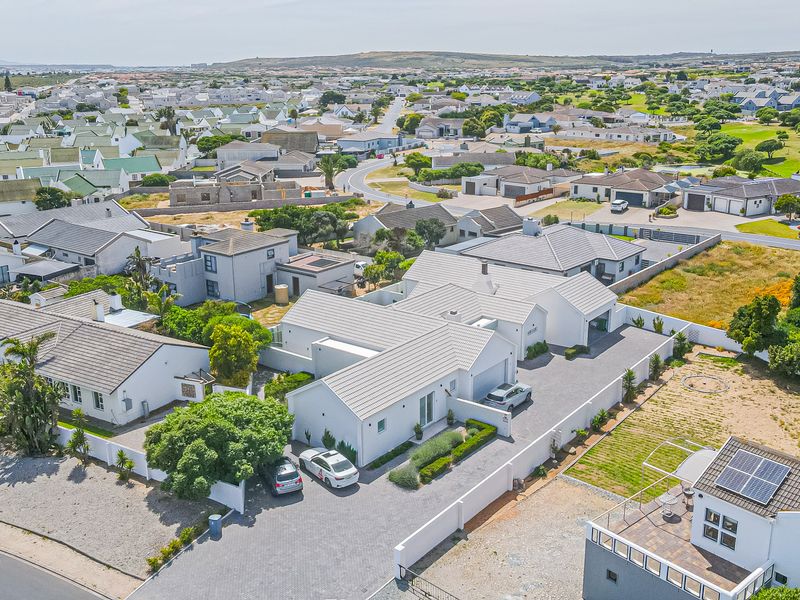 3 Dwellings, 6 Bed/Bath, Endless Possibilities! - Photo 2