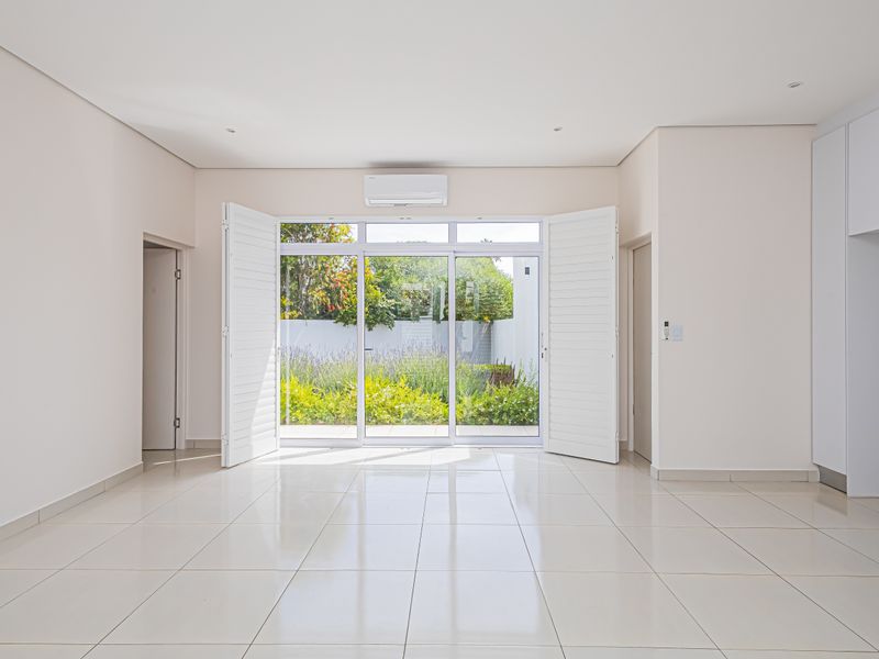 3 Dwellings, 6 Bed/Bath, Endless Possibilities! - Photo 10