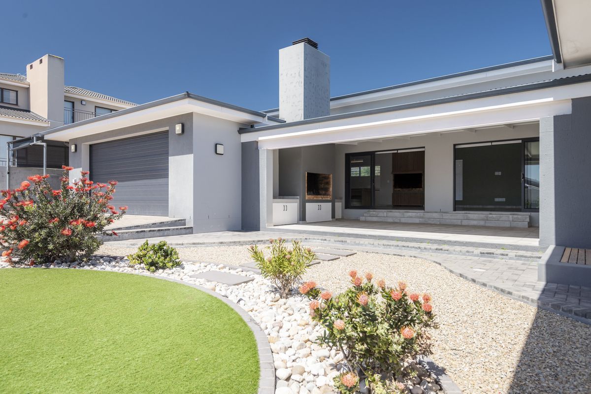 House For Sale In Langebaan - Photo 2