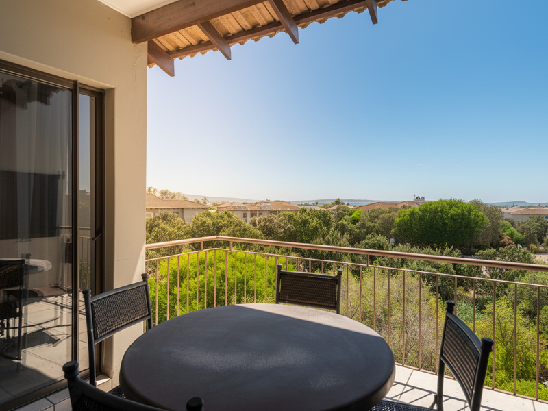 Bright North-Facing First-Floor Apartment - Photo 2