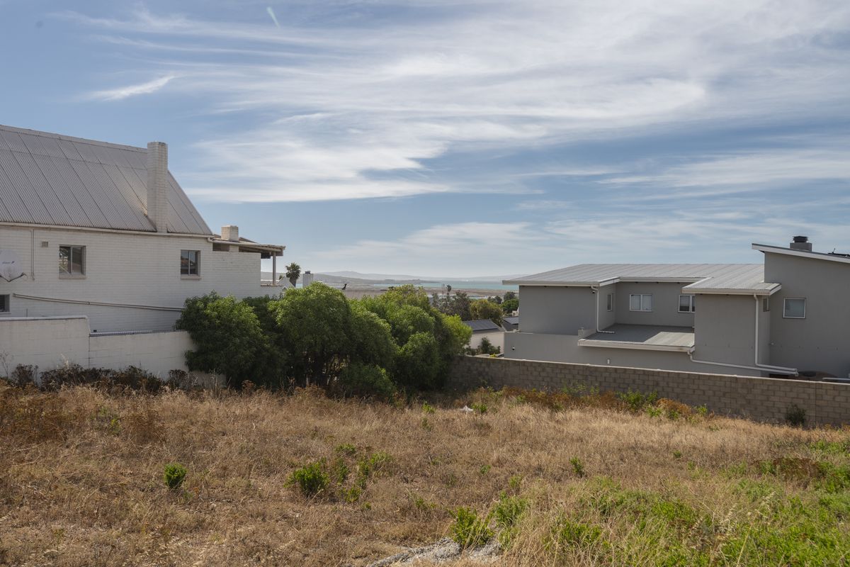 Exceptional Lagoon Views in Exclusive Myburgh Park – Your Luxury Canvas Awaits - Photo 5