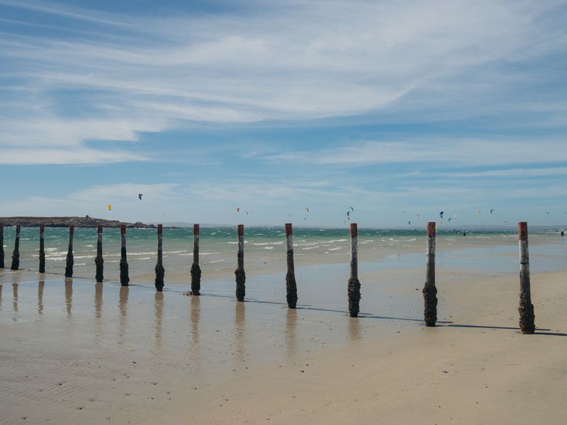 Exceptional Lagoon Views in Exclusive Myburgh Park – Your Luxury Canvas Awaits - Photo 8