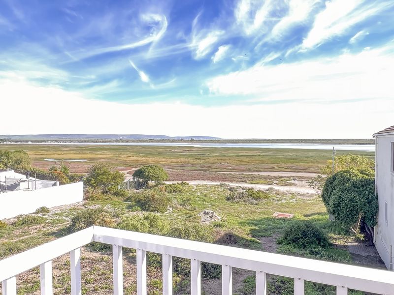 Riverfront Living in Port Owen – Spacious Double-Storey Home with Stunning Views - Photo 5